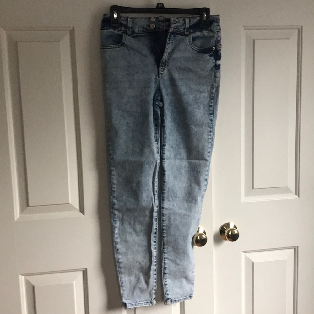 Acid washed size 7/28W jeggings